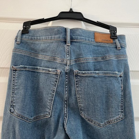 Express Repreve Embellished Jean Size 4R - Picture 5 of 7